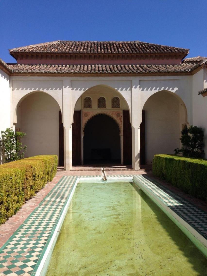La Bella Escondida Piscina Campo De Golf Solarium Y Parking En Centro Historico Apartment Malaga Exterior photo